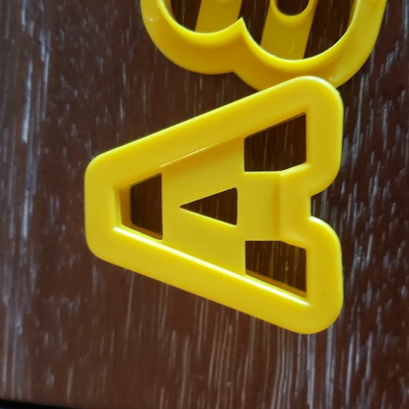 COPY - Vintage! Alphabet and Numbers Cookie Cutters - Picture 5 of 10